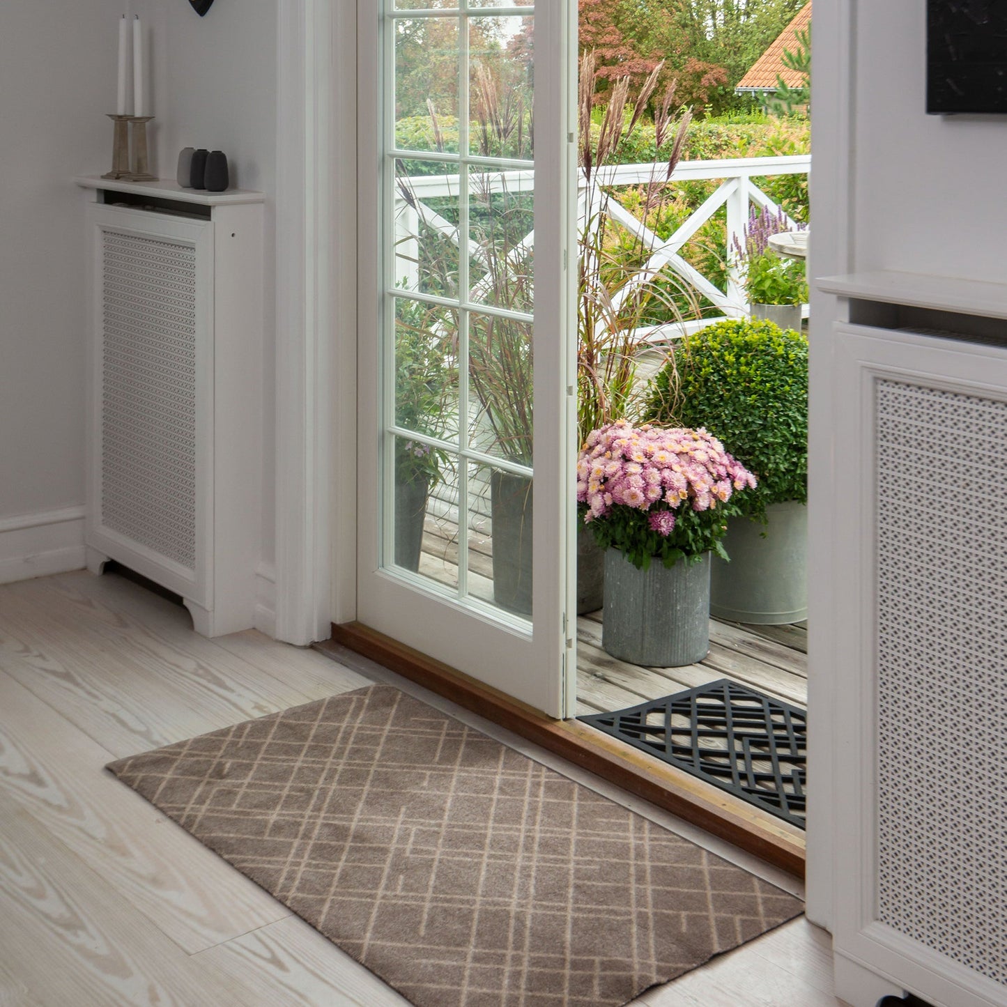 GULVMÅTTE 67 x 120 CM - LINES SAND/BEIGE
